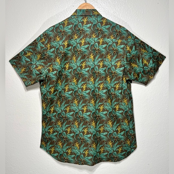 Earthbound Trading Co. Hawaiian Shirt Men’s L Button Down Short Sleeve Floral - Picture 6 of 14